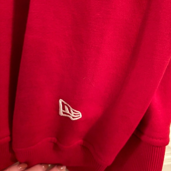 New Era Atlanta Hawks old school Red and yellow Hoodie - Picture 6 of 6